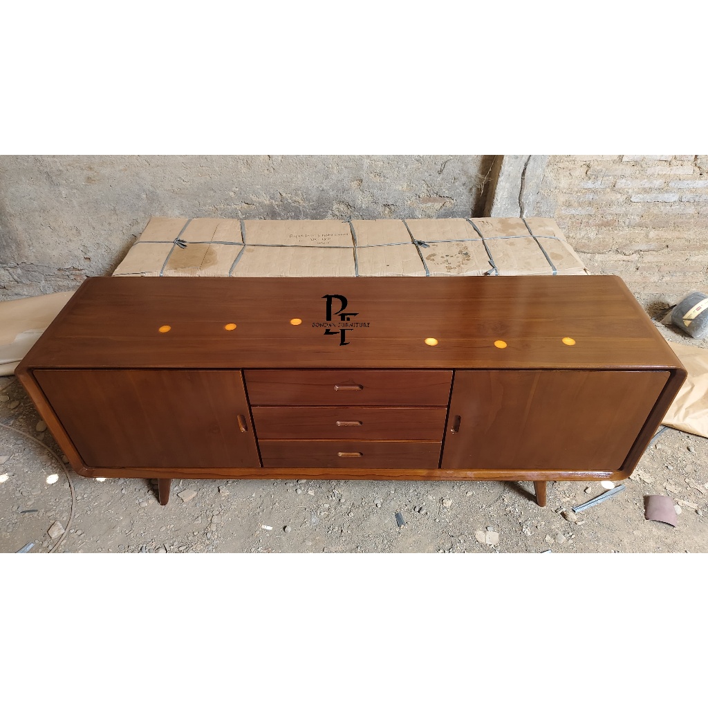 bufet minimalis pintu kayu ,kayu jati asli