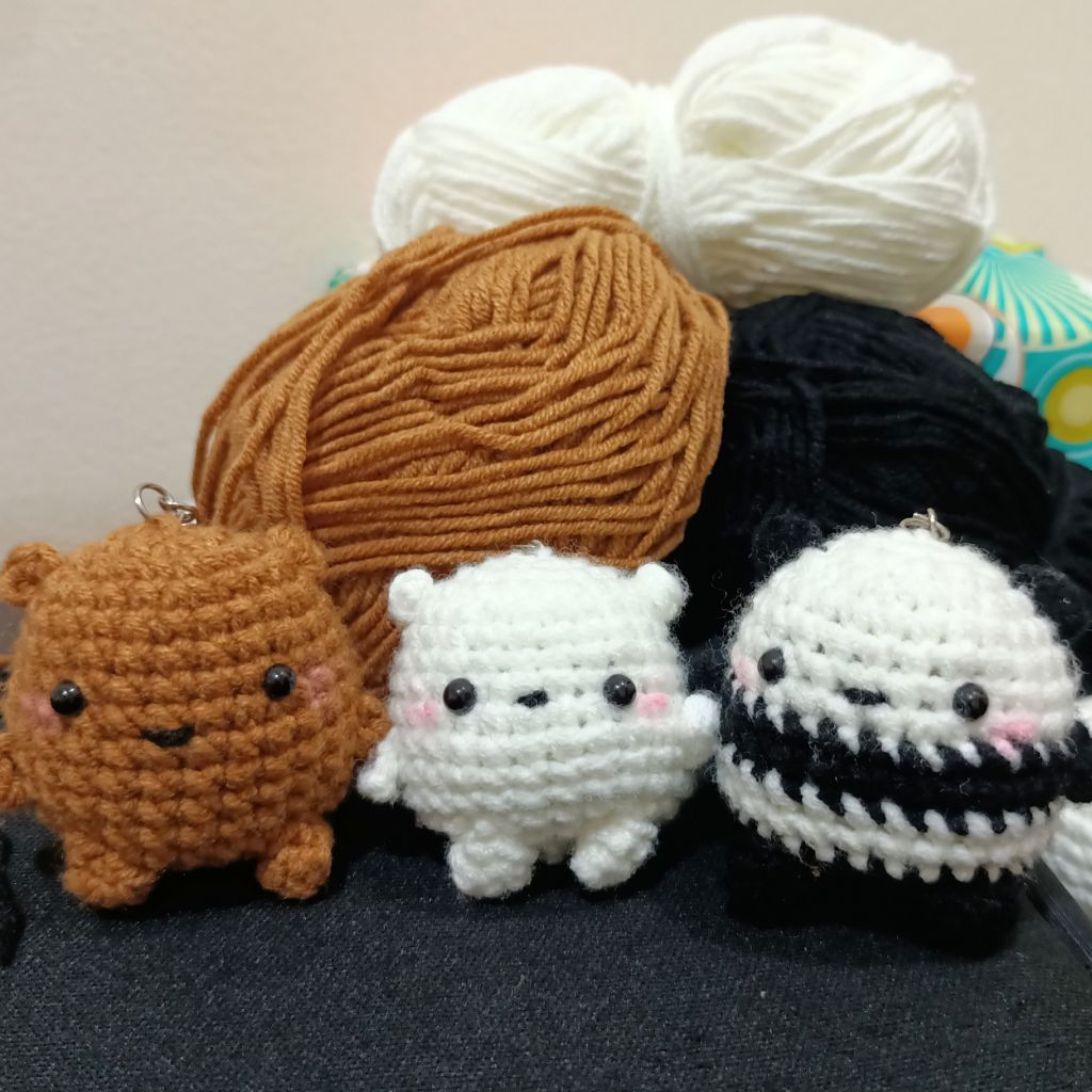 Amigurumi Keychain Bears - Panda - Ice Bear - Gantungan Kunci Boneka Rajut Beruang