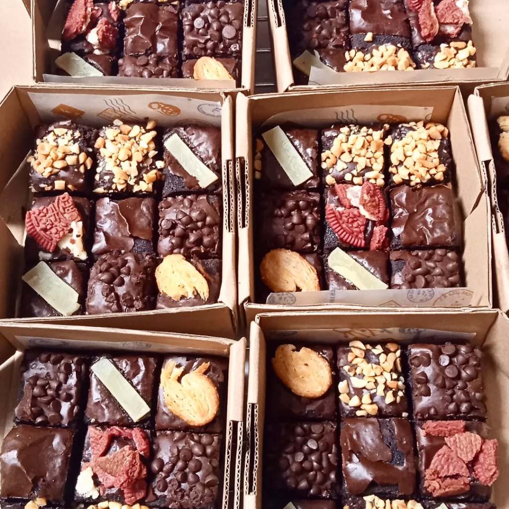 

BROWNIES FUDGY MINI PACK | JURO BROWNIES MINI | PAKET MINI BROWNIES COKLAT (ISI 9)