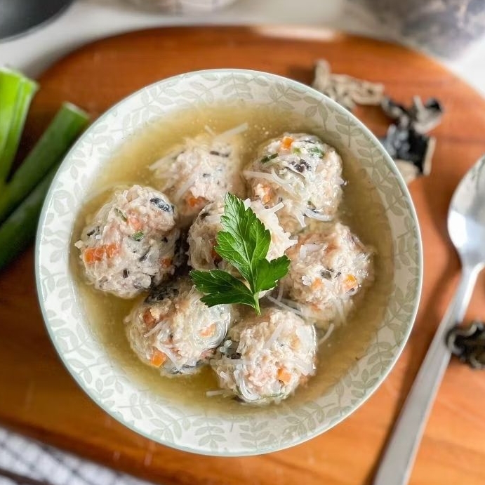 

BASO LOHUA AYAM - Isi 20 pcs (ukuran kecil)