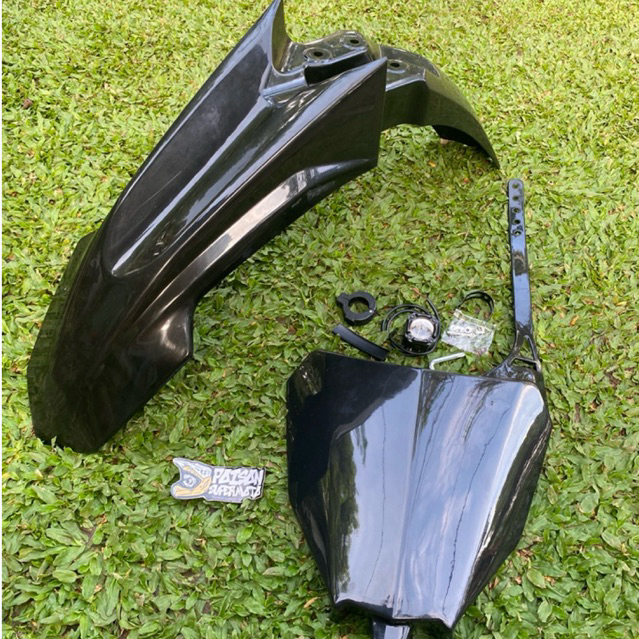 spakbor CRF 150L + papan nomor CRF 250/450 + lampu mini laser