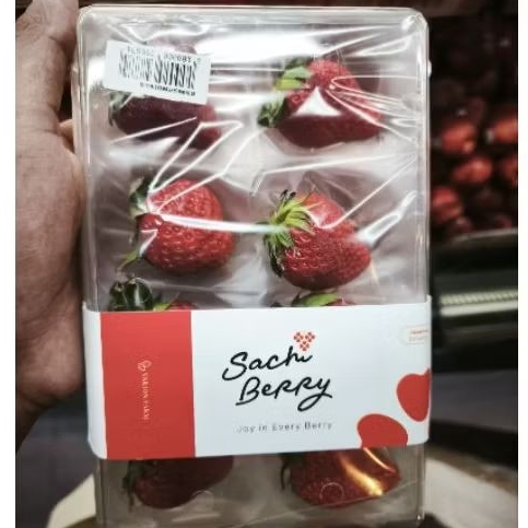 

Buah strawberry sweet harumi segar gift pack