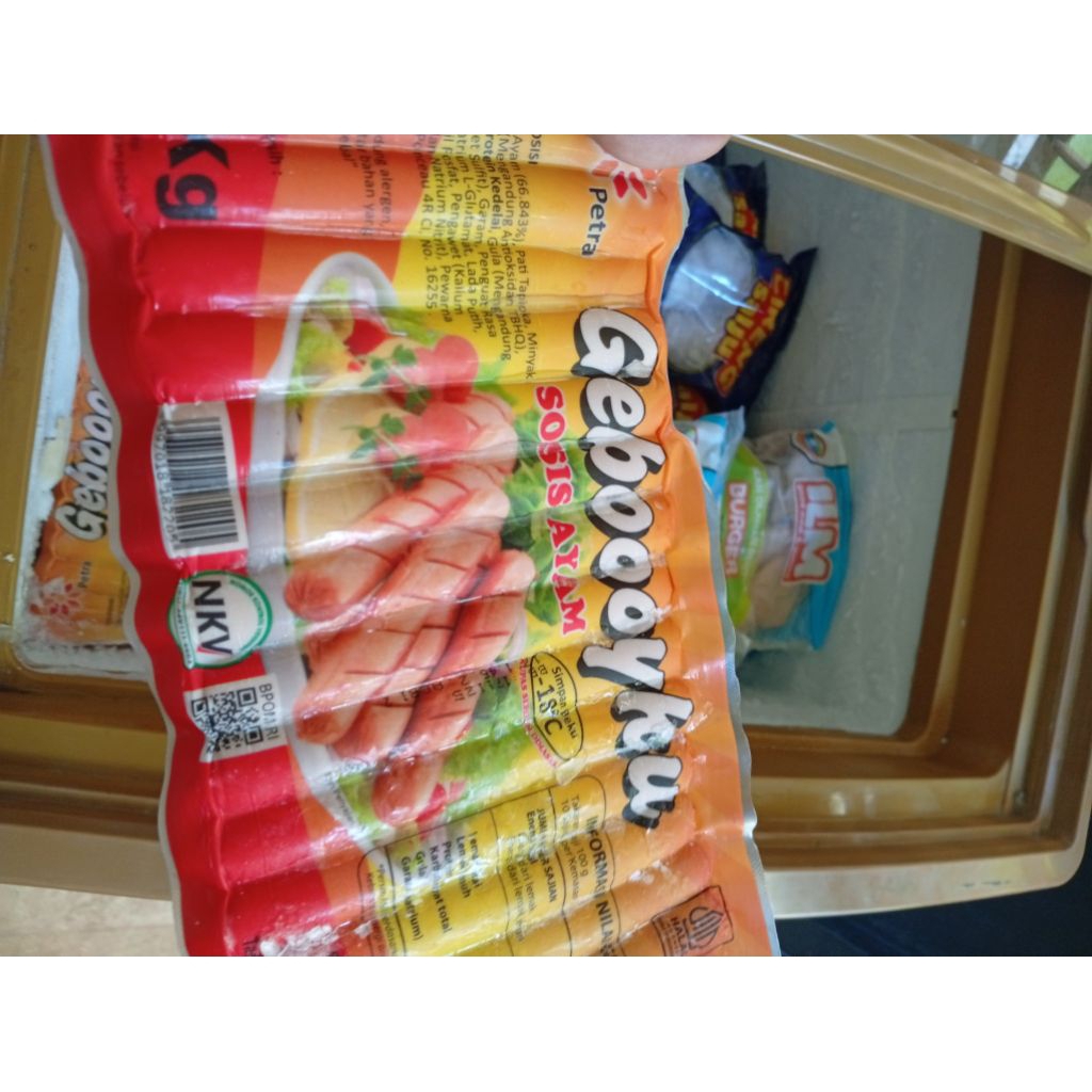 

SOSIS AYAM PREMIUM 40 PCS (1KG) GEBOOOYKU
