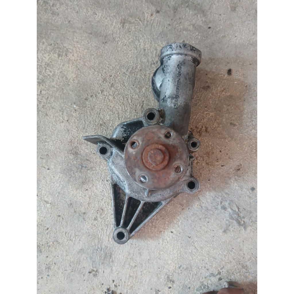 Water pump Lancer Dangan SOHC