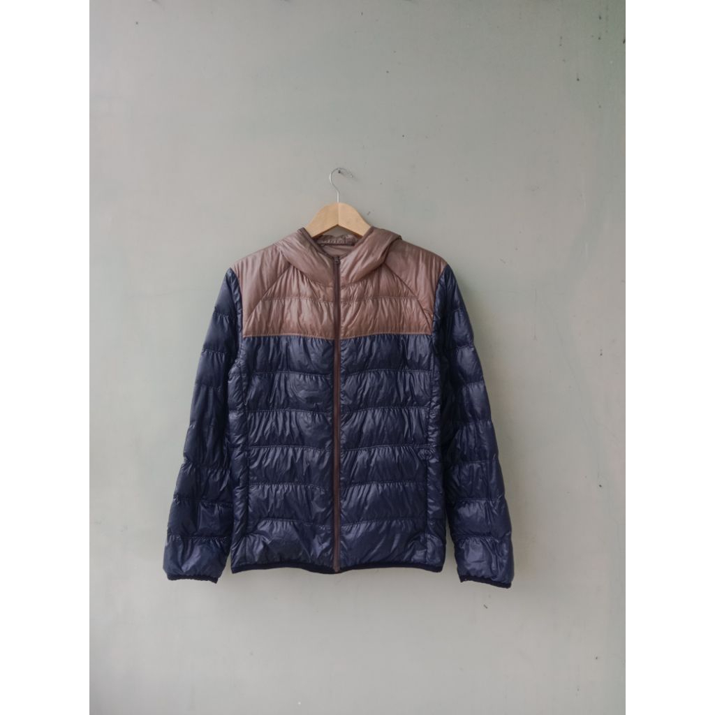 JAKET PUFFER ULTRALIGHT UNIQLO SECOND