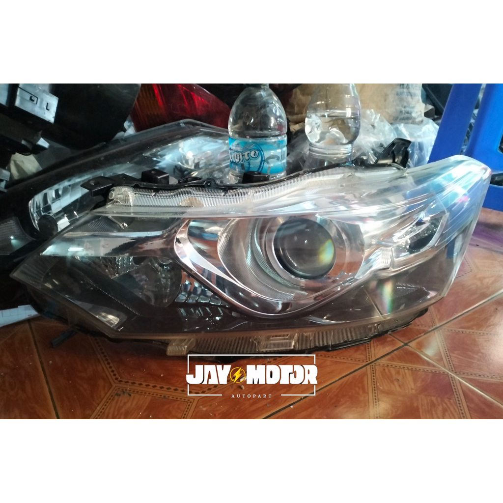 Headlamp Lampu Depan Mobil Vios Gen 3 Kiri Original
