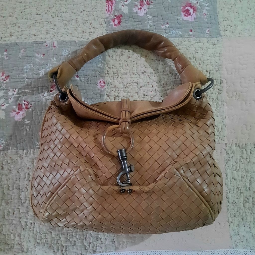 Tas Wanita Merek Bottega Veneta Intrecciato Woven Hobo Bag Asli (Second)