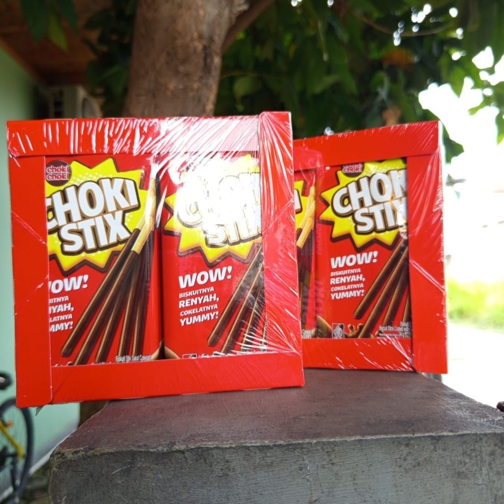 

choki choki stick 1 box isi 12 pcs biskuit stick cokelat