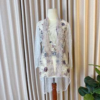 Delova Wardrobe - KEBAYA MEGA TILE Polos Kutubaru Brukat Vintage Bordir Premium Outfit Atasan Wanita Tali Renda Atasan Baju Pakaian Dress Wanita Brukat Tali Tulle Tile Lace Premium Brokat Prada Viral Lebaran Raya Kebaya Kondangan Wisuda Simple Vintage