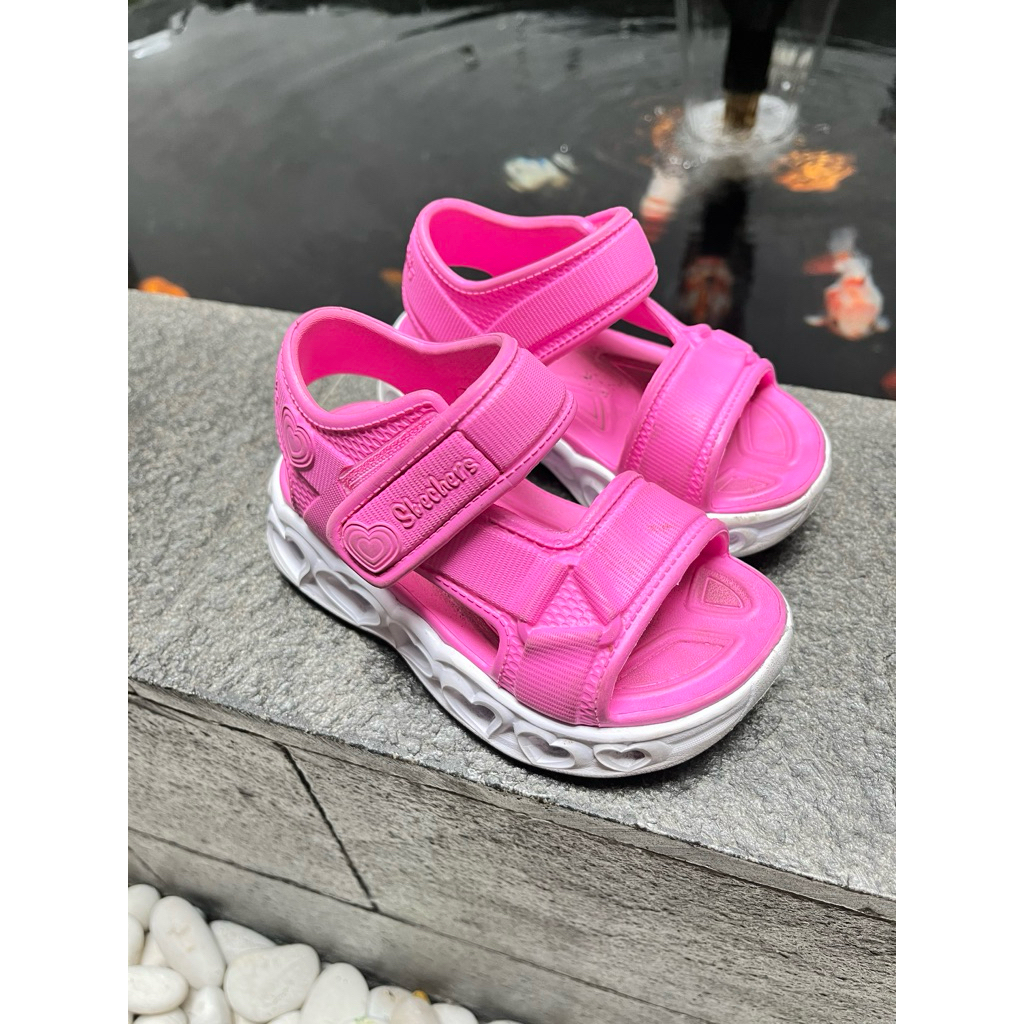 Sepatu sandal anak perempuan Skechers deLights