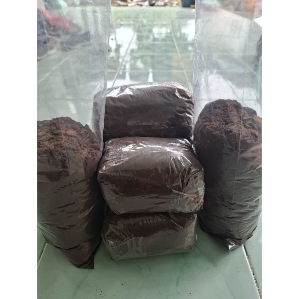 

kopi bubuk hitam asli madura tanpa campuran gula