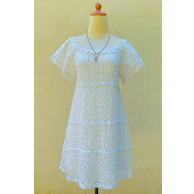 Dress pantai wanita model bohemian bahan crochet rajut knit premium brukat brokat warna putih tulang