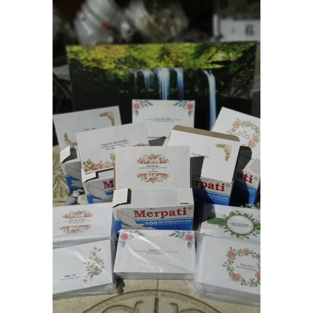 

Amplop Kondangan/Amplop custome nama/tulisan. Harga per 1 pak isi 100pcs