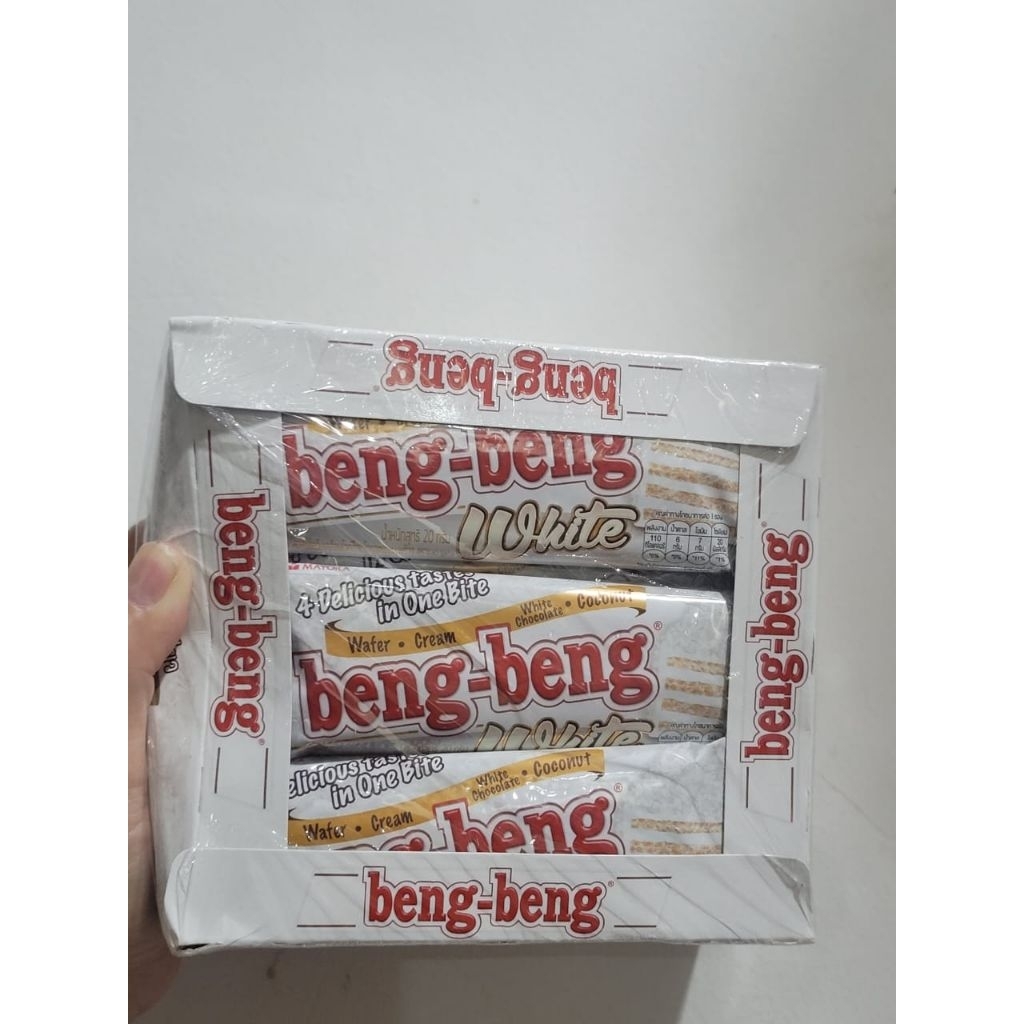 

Beng Beng Wafer White Coconut 22gr x 12pcs Original Thailand