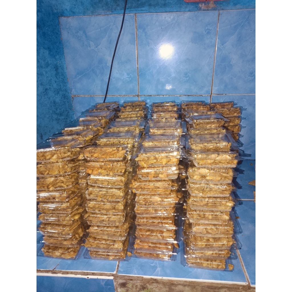 

baby fish crispy PEPETEK CRISY KEMASAN 50 GR.(KEMASAN VACUM)kuat 2 bulan