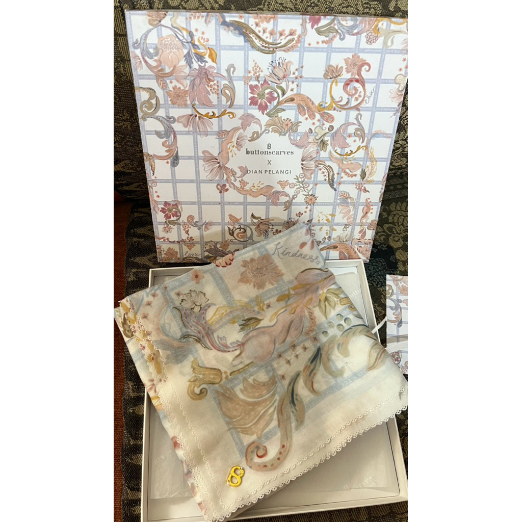PRELOVED BUTTONSCARVES x Dian Pelangi warna Blanc