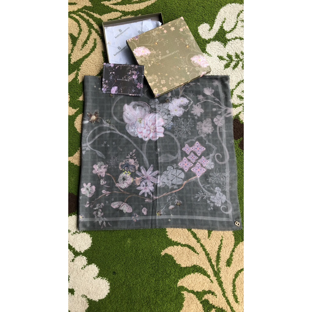 sofya series buttonscarves