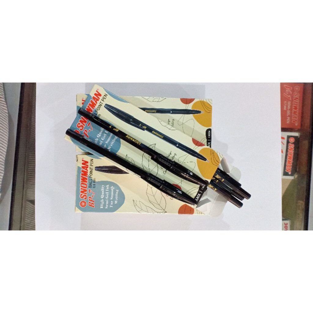 

BOLPEN SNOWMAN BP 7 HITAM
