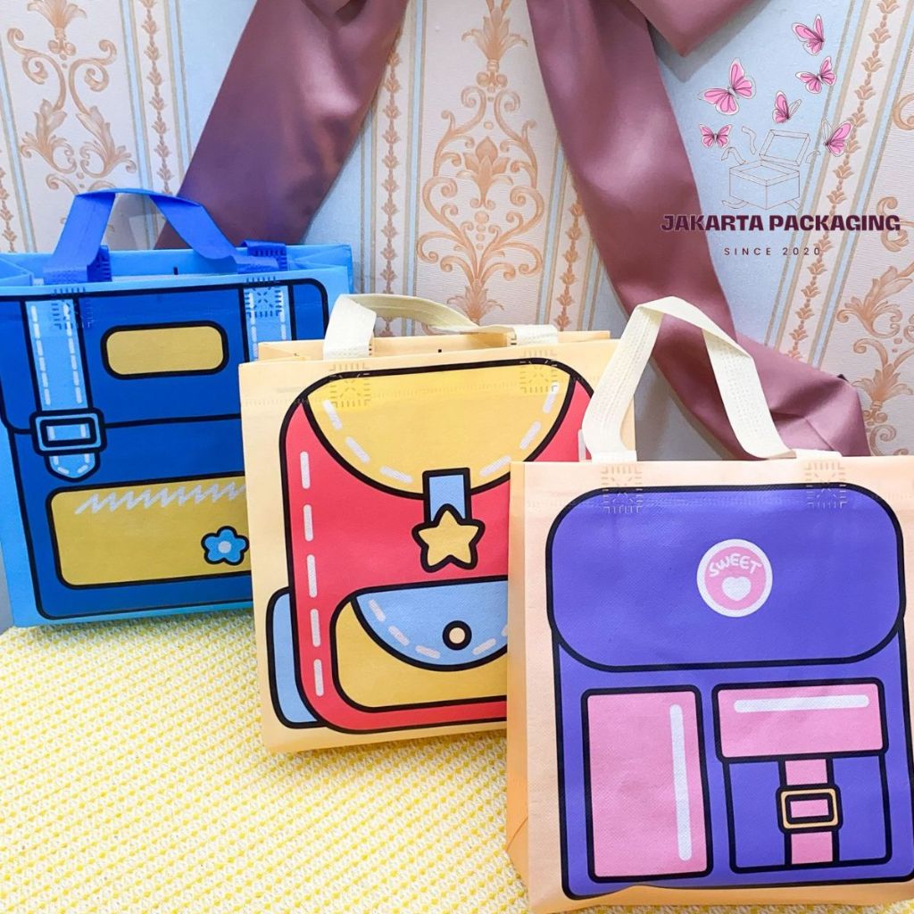 

Goodie Bag Gambar Tas Ransel UK 26,5x22x9cm Jakartapackaging - Tas Bekal Sekolah Anak T1918