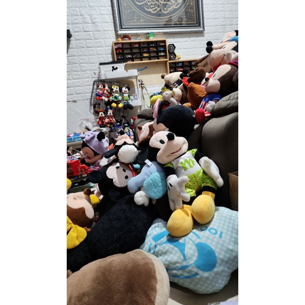 co live boneka mickey mouse