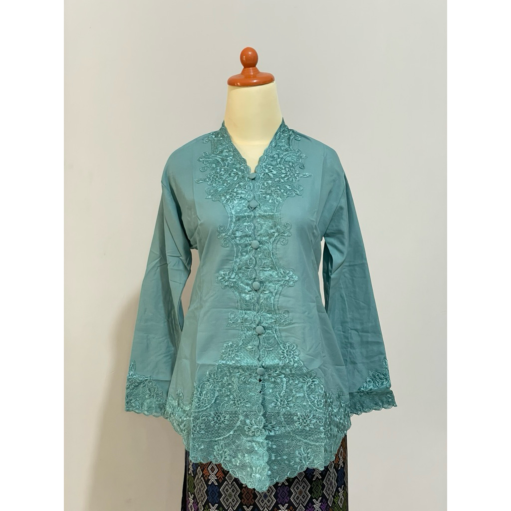 KEBAYA ENCIM SENADA MODERN BORDIR POLOS - BIRU WARDAH