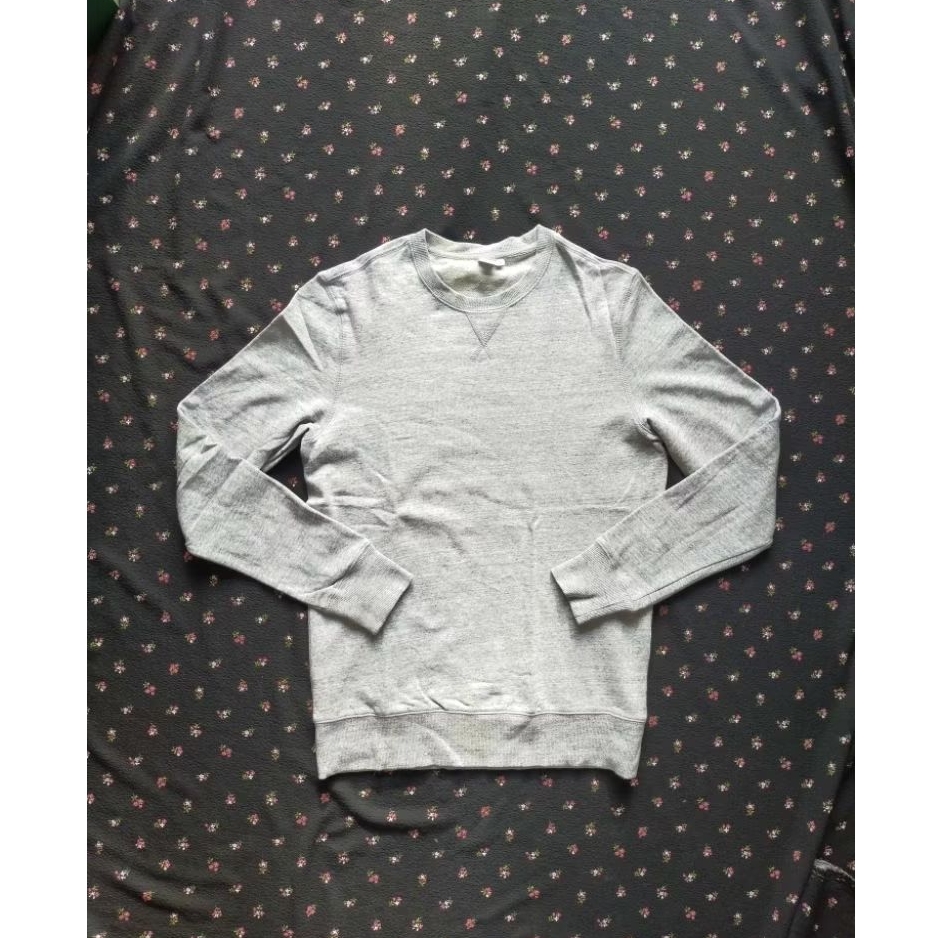 [PRELOVED] Crewneck Basic Polham AbuAbu//Sweater Polham Abu Abu