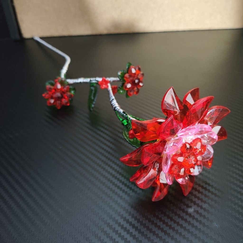 Bunga Akrilik Merah Kristal Buatan