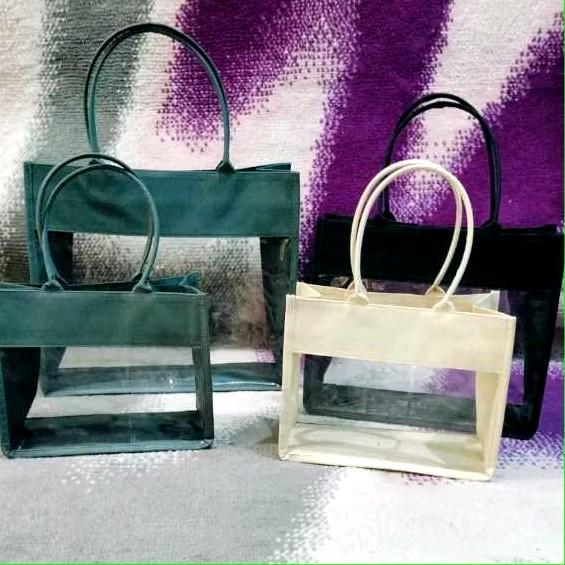 

Tote Bag Mika Transparan Hampers dengan Bahan Tebal