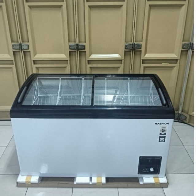 Chest freezer Maspion sliding kaca 400 ltr UFH 400C UFH-400C