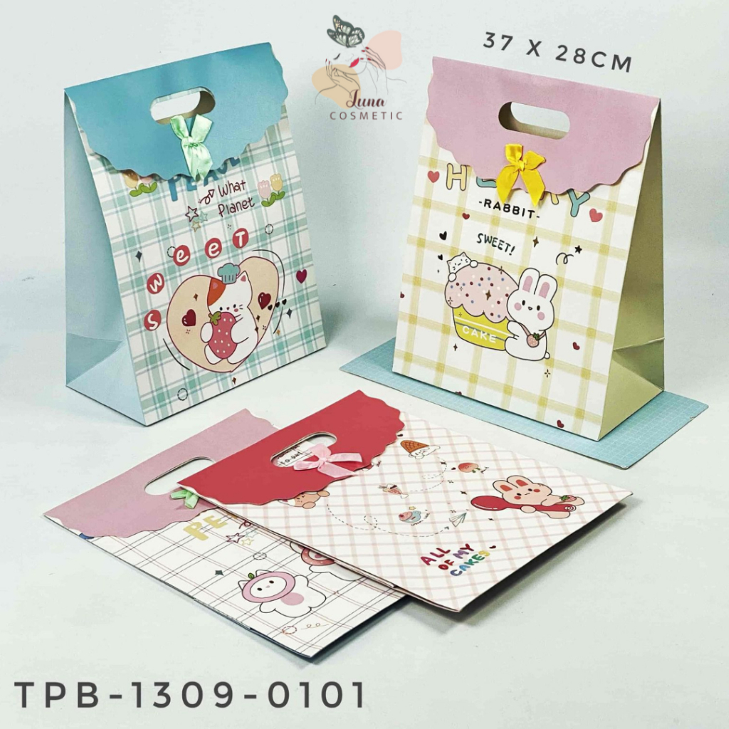

LUNA-TSJ-TAS PAPERBAG TUTUP UK 28X15X37 MTF ANIMALS MIX CAKE DONAT WITH RIBBON