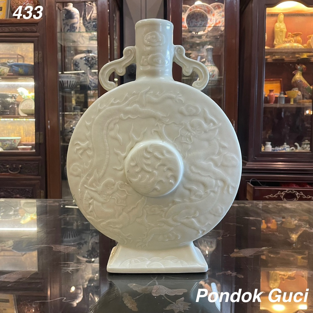 A Qingbai Araak Bottle Vase, guci antik, vas antik, keramik antik, barang antik, dekorasi rumah, hia