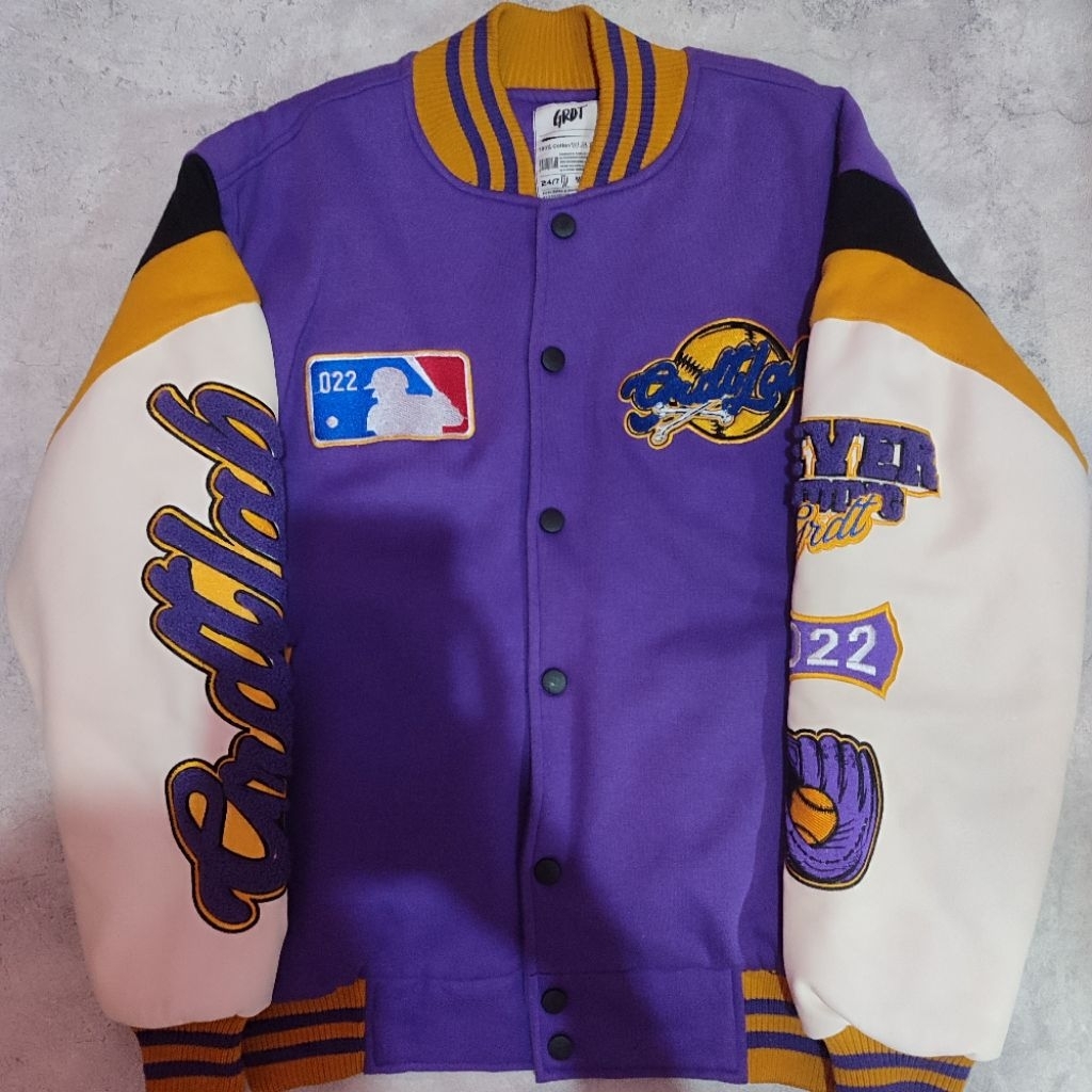 VARSITY GRDT NEVER ENDING SECOND