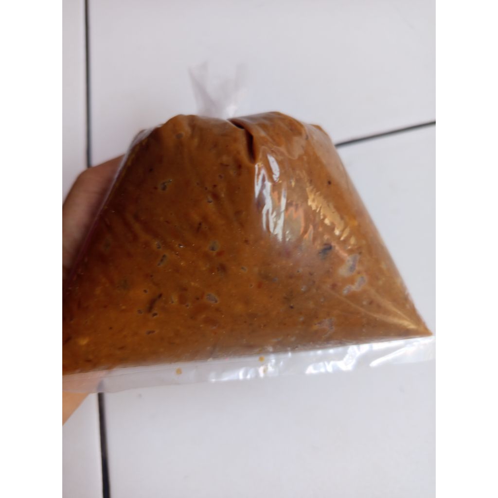 

TAUCO KHAS TEGAL 500GRAM BUMBU SOTO TAUCO ASIN MENTAH