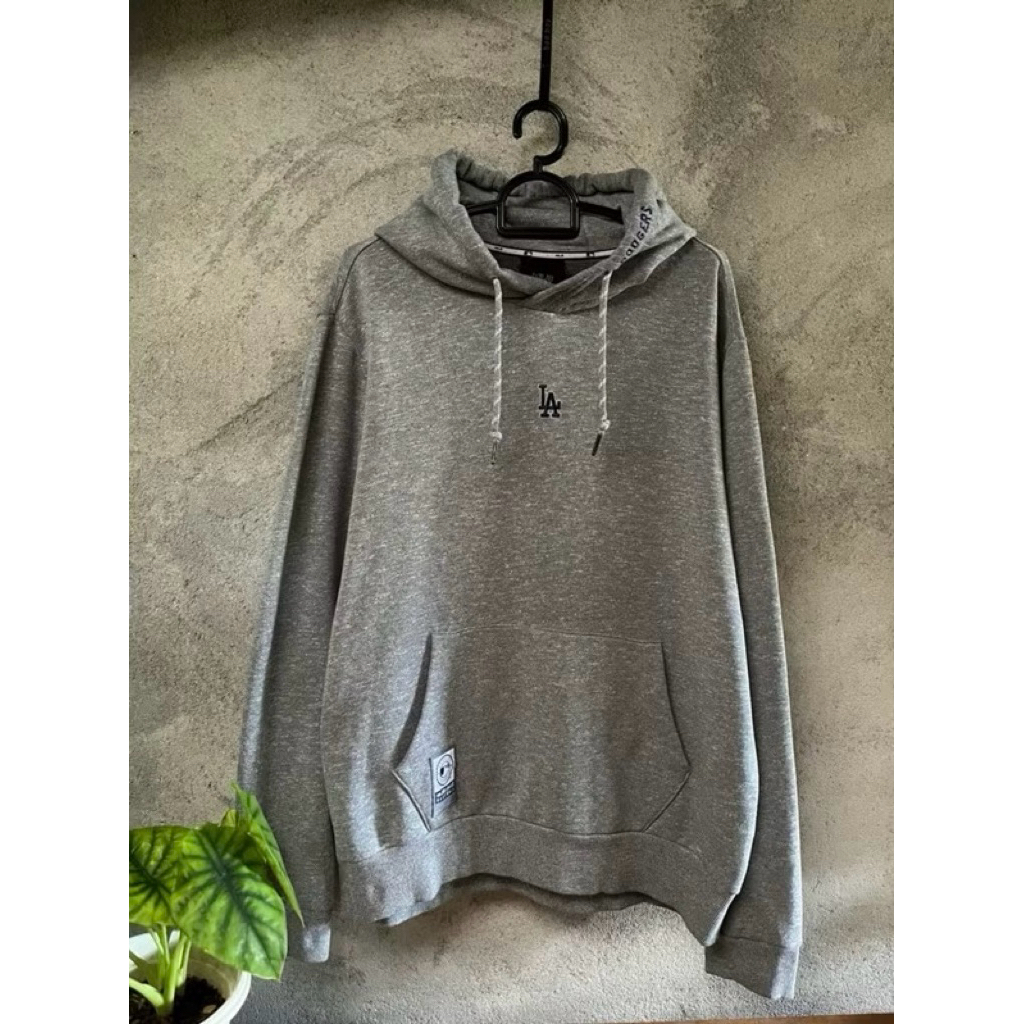 Hoodie MLB LA size (L fit XL) seperti baru 100% original ITEM 72