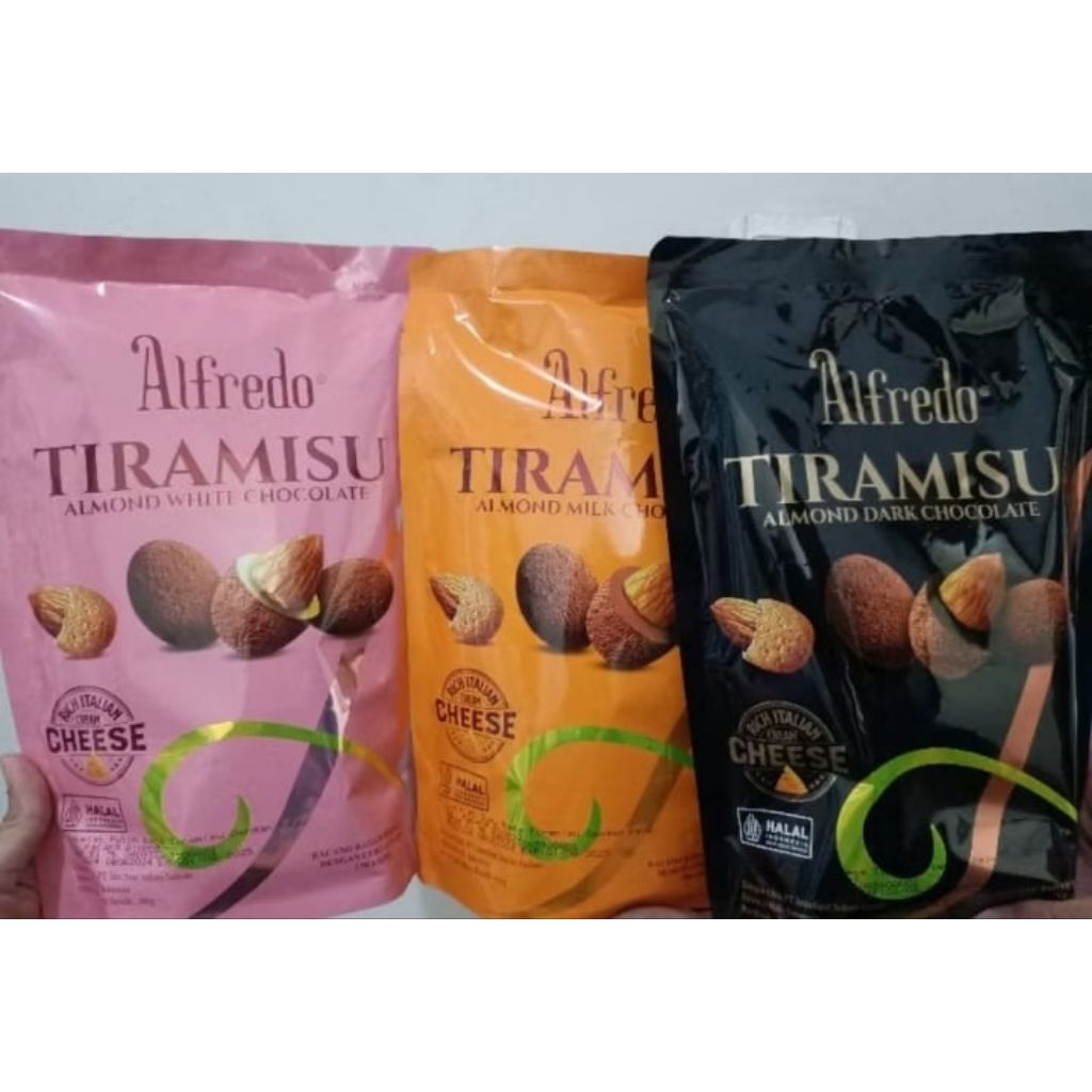 

PROMO ALFREDO TIRAMISU MILK WHITE DARK 300GR (EXP AGUSTUS 2025)