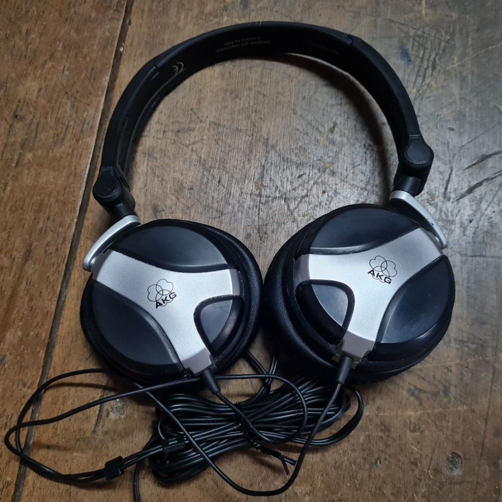 Headphone AKG K81DJ AKG K 81 DJ Headphones