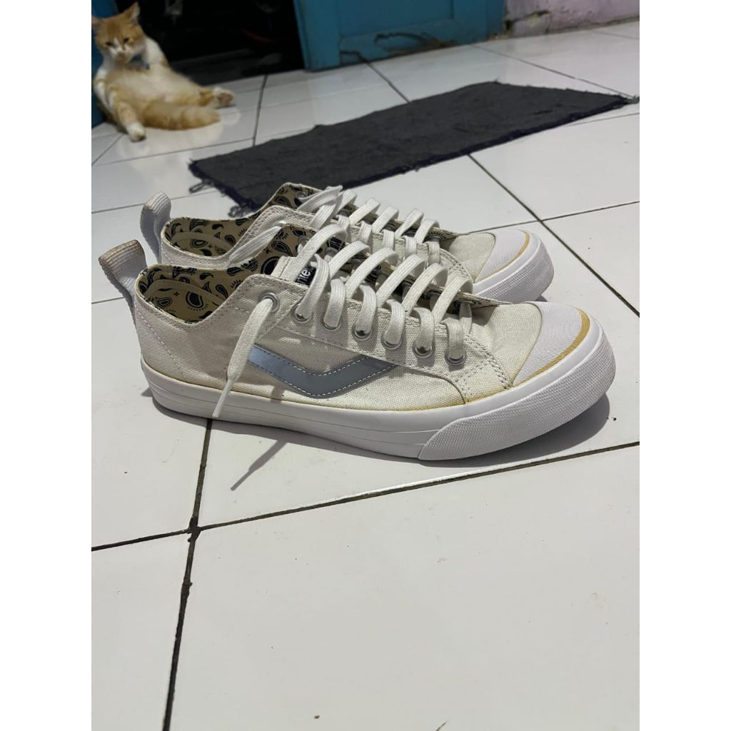 Ventela Reborn Reflective white