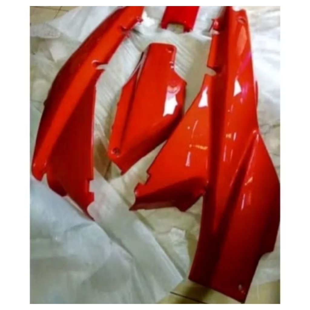 BODY BELAKANG SET BOX AKI MOTOR HONDA SUPRA X LAMA SUPRA FIT LAMA WARNA MERAH