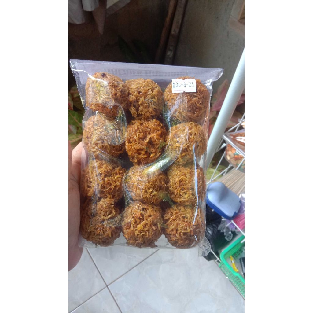 

keremes ubi cilembu, varian rasa ungu dan kuning