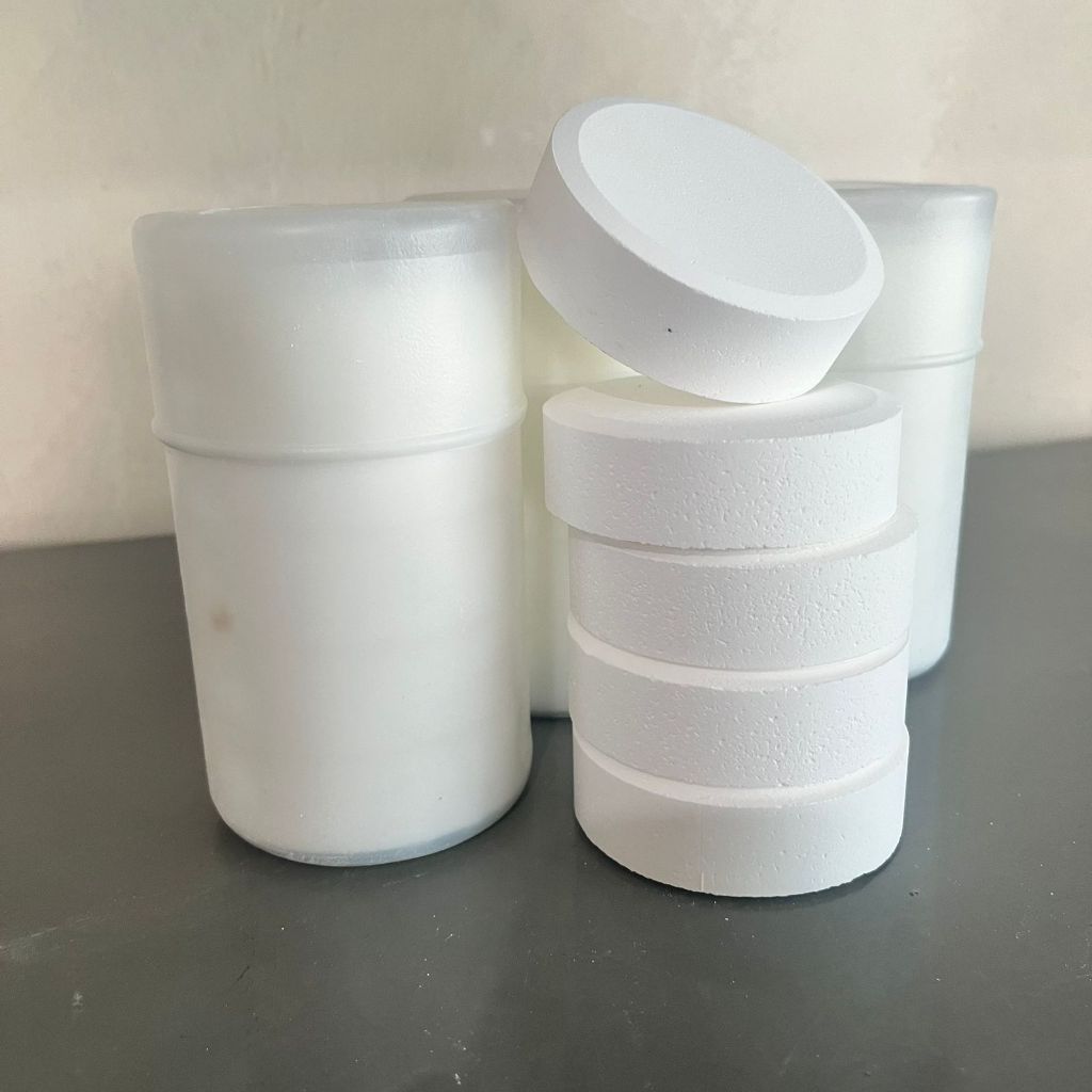 Kaporit penjernih air sumur / kaporit tablet 1kg / kaporit koloam renang