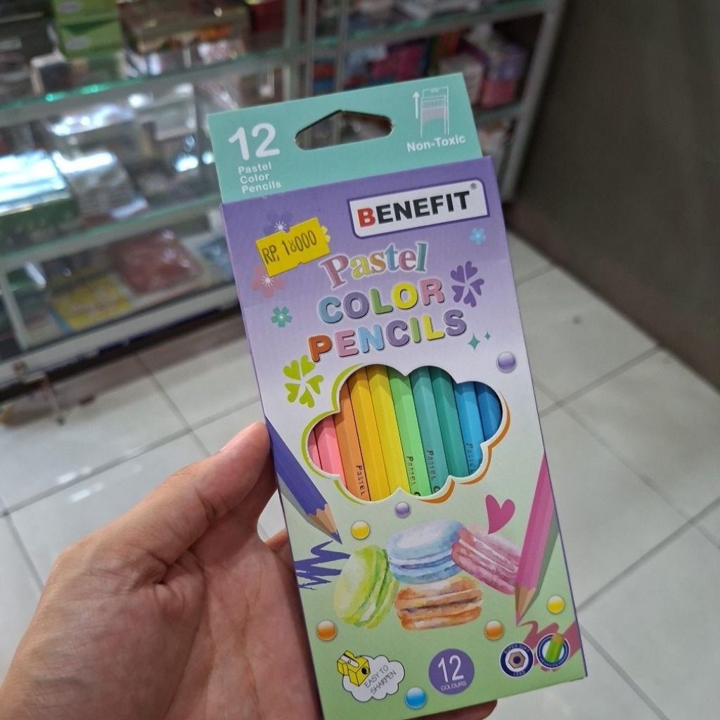 

Pensil Warna // Color Pencil // BENEFIT 12 Warna