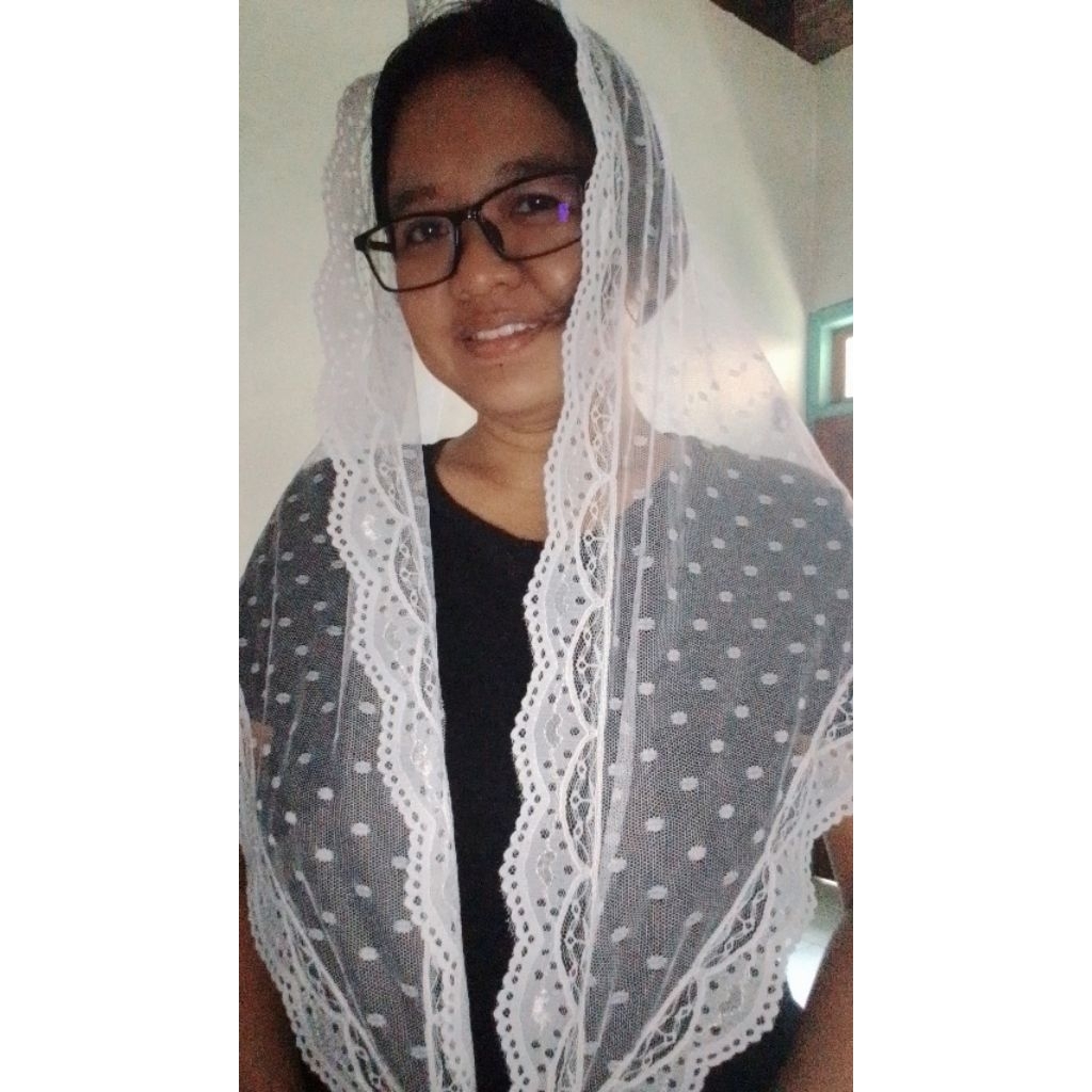 Mantilla segitiga jumbo/Mantilla polkadot/Kerudung misa/Mantila