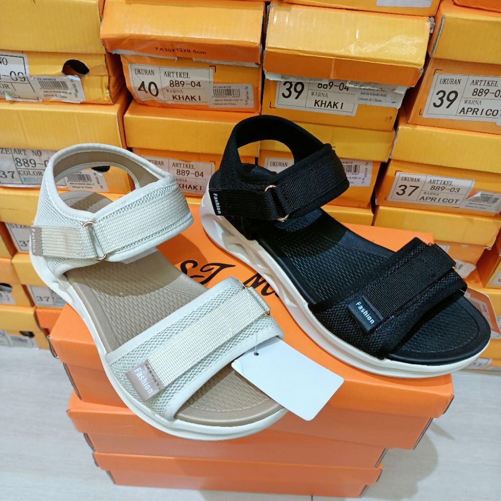 sepatu sandal wanita/sandal tali ST.MORITZ original matahari