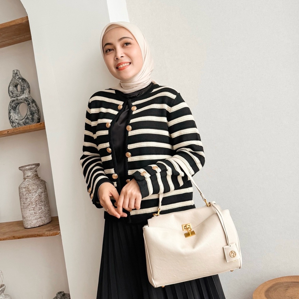 Clara Bag by Kienka Studio