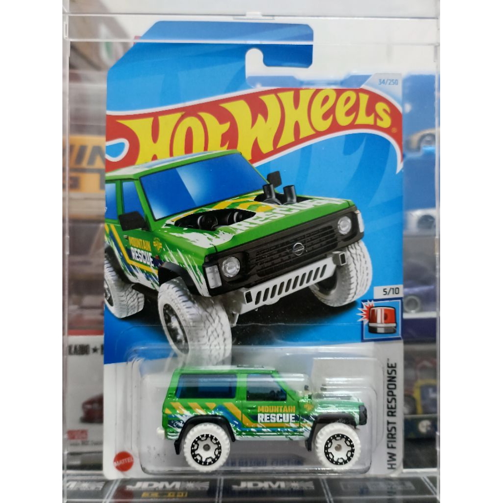 Hot Wheels Nissan Patrol Custom