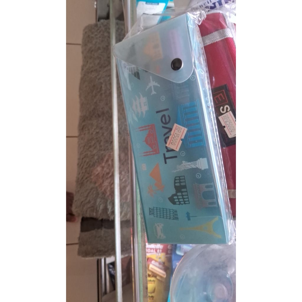 

tempat pinsil bagus dan praktis