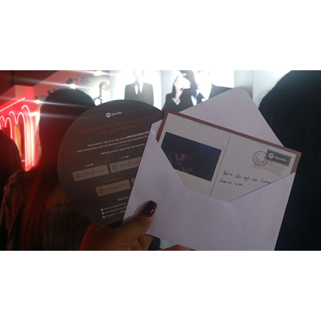 

WTT POSTCARD SUNGHOON TO JAKE