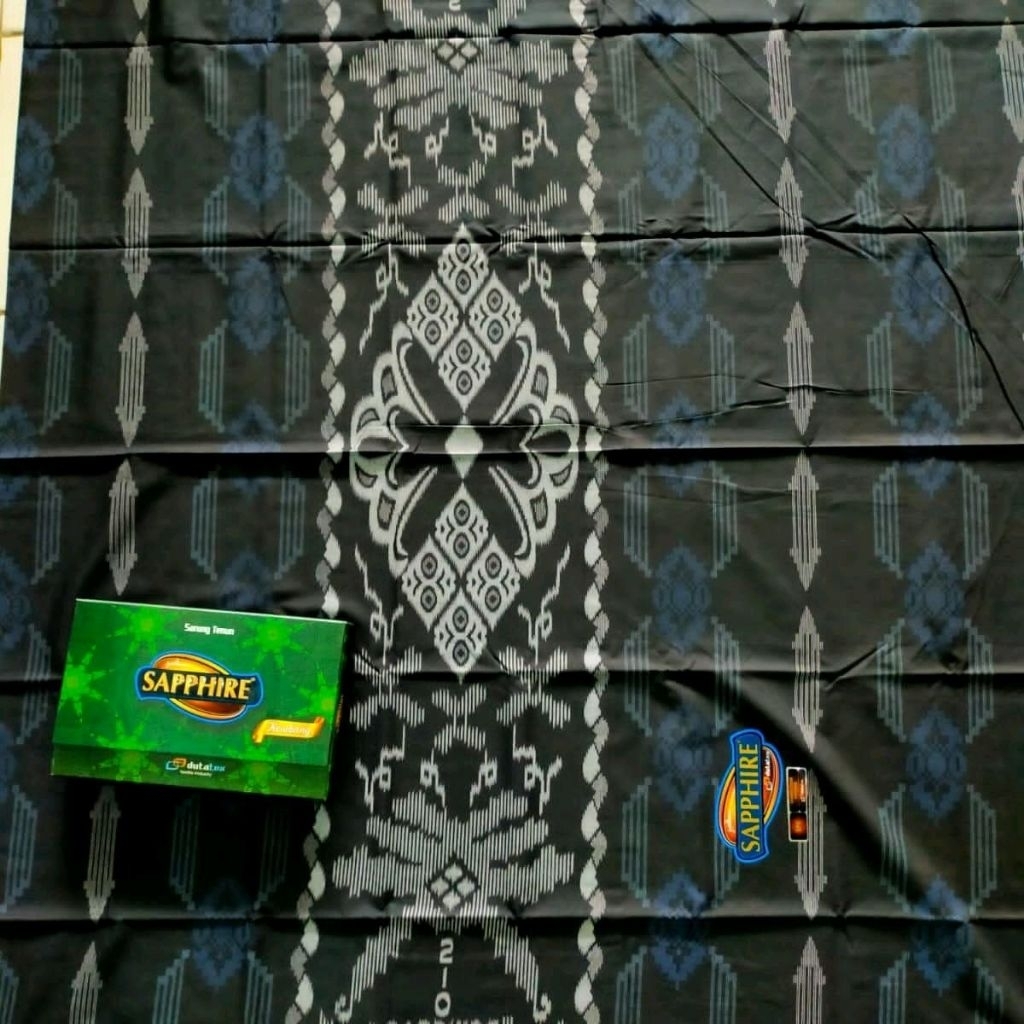 SARUNG SAPPHIRE KEMBANG