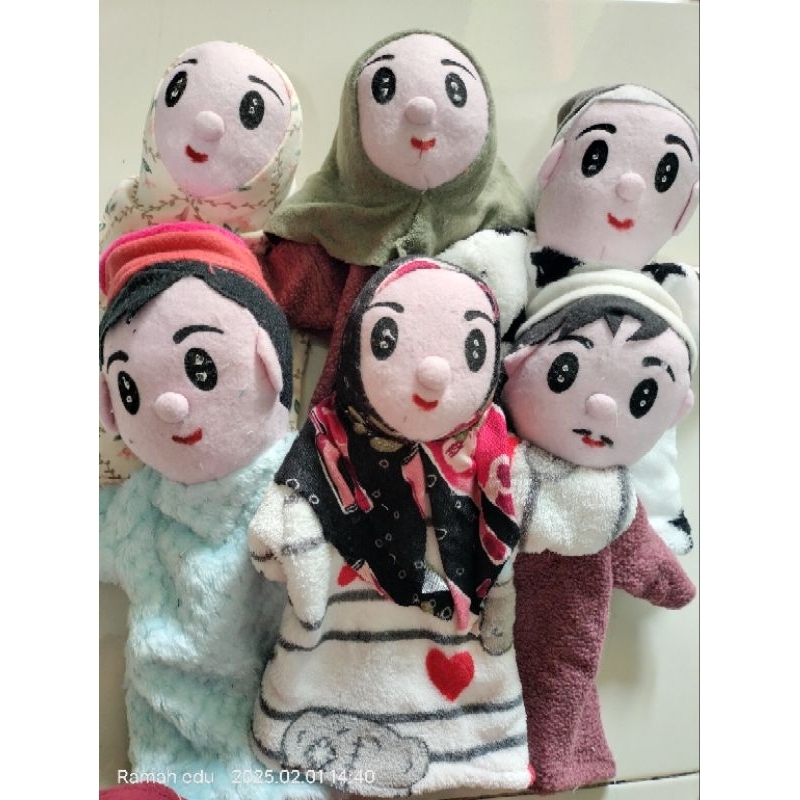 BONEKA TANGAN KELUARGA MUSLIM