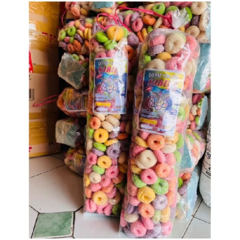 

DONAT DAN GABUS WARNA WARNI RASA MANIS BERAT 1 BAL 800GRAM WIDARAN BULAT/ALLBAKTI SNACK